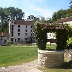 Moulin De Moulignon Bed & Breakfast