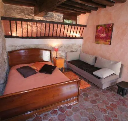 Bed & Breakfast Moulin De Moulignon 3*