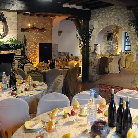 Moulin De Moulignon Messy