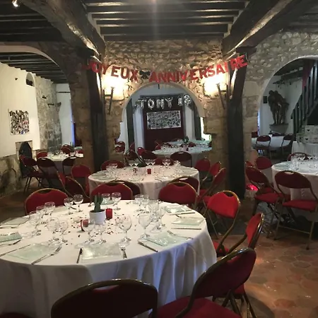 Moulin De Moulignon Bed & Breakfast